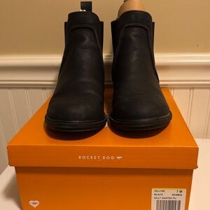 Rocket Dog Black Leather Ankle Booties